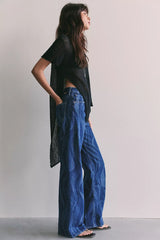 MOTHER The Lasso Sneak Printed Jeans