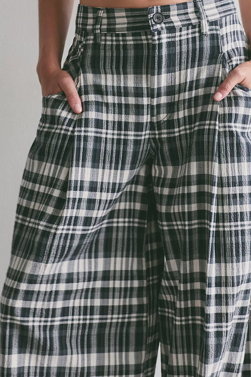 About It Baggy Puckered Pants