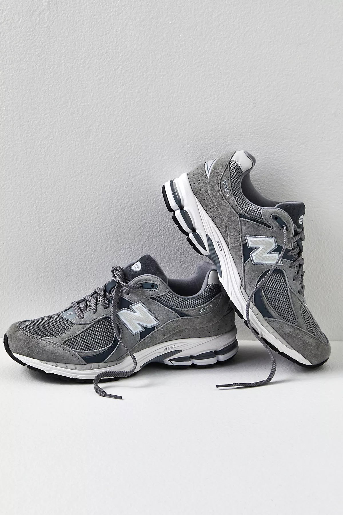 New Balance 2002r Sneakers