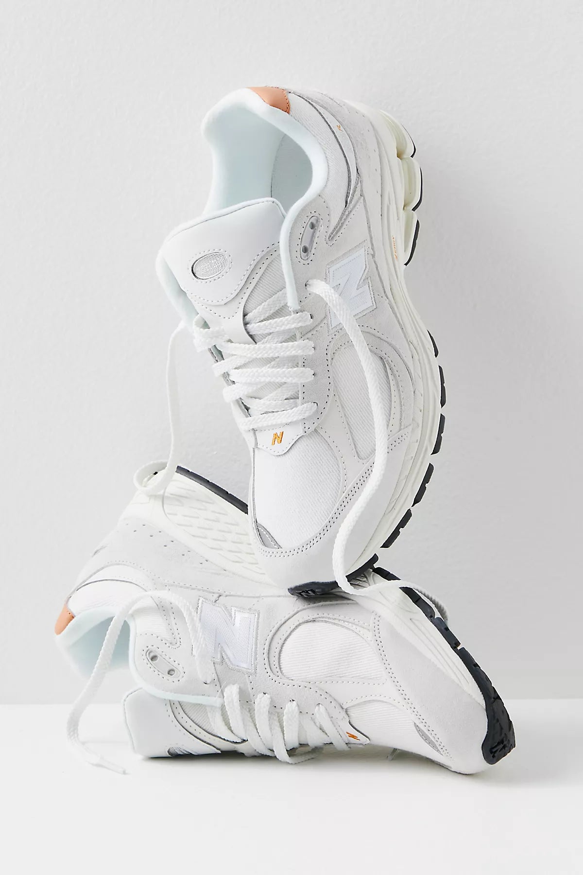 New Balance 2002r Sneakers