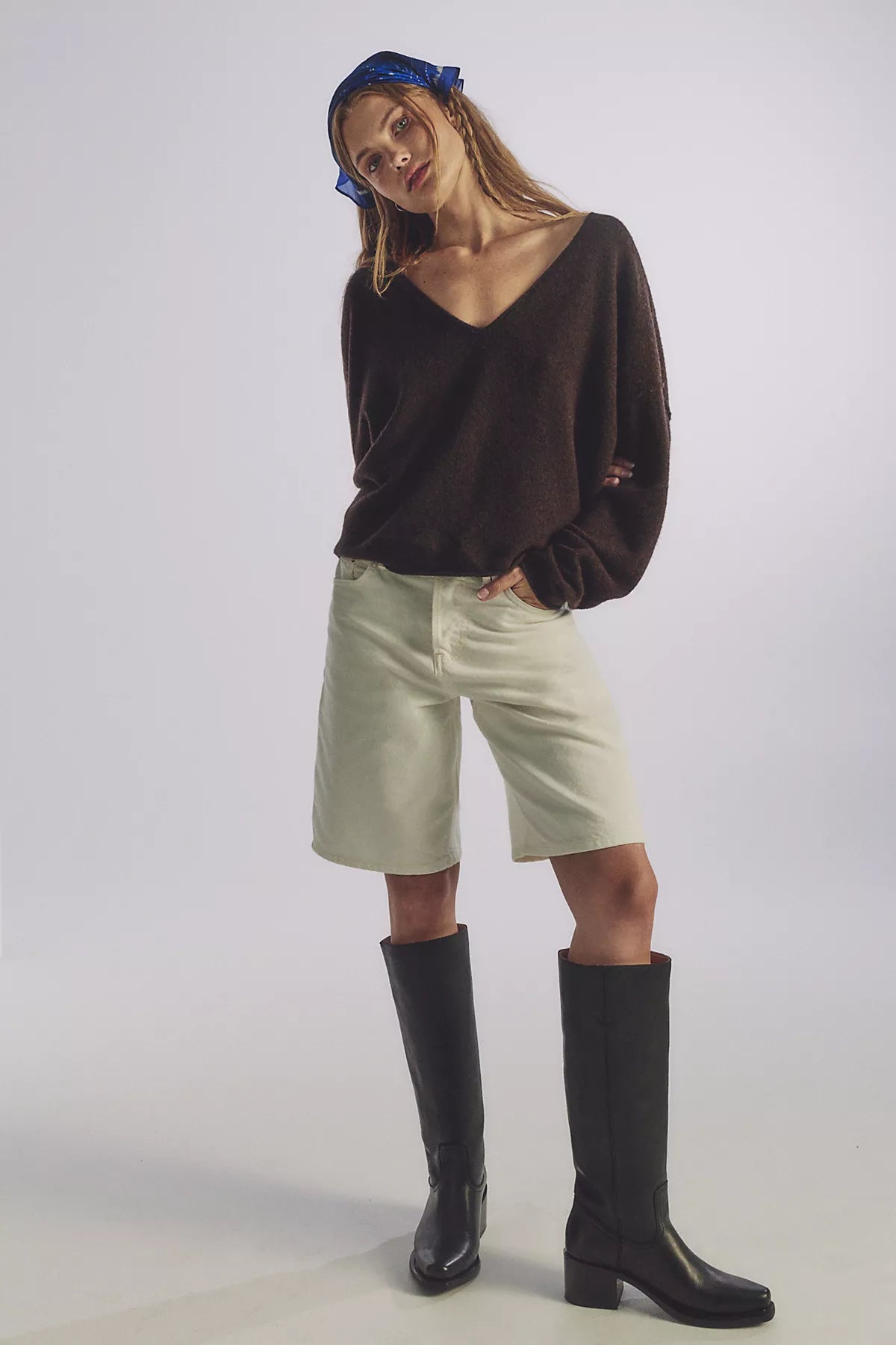 See Me V-Neck Pullover
