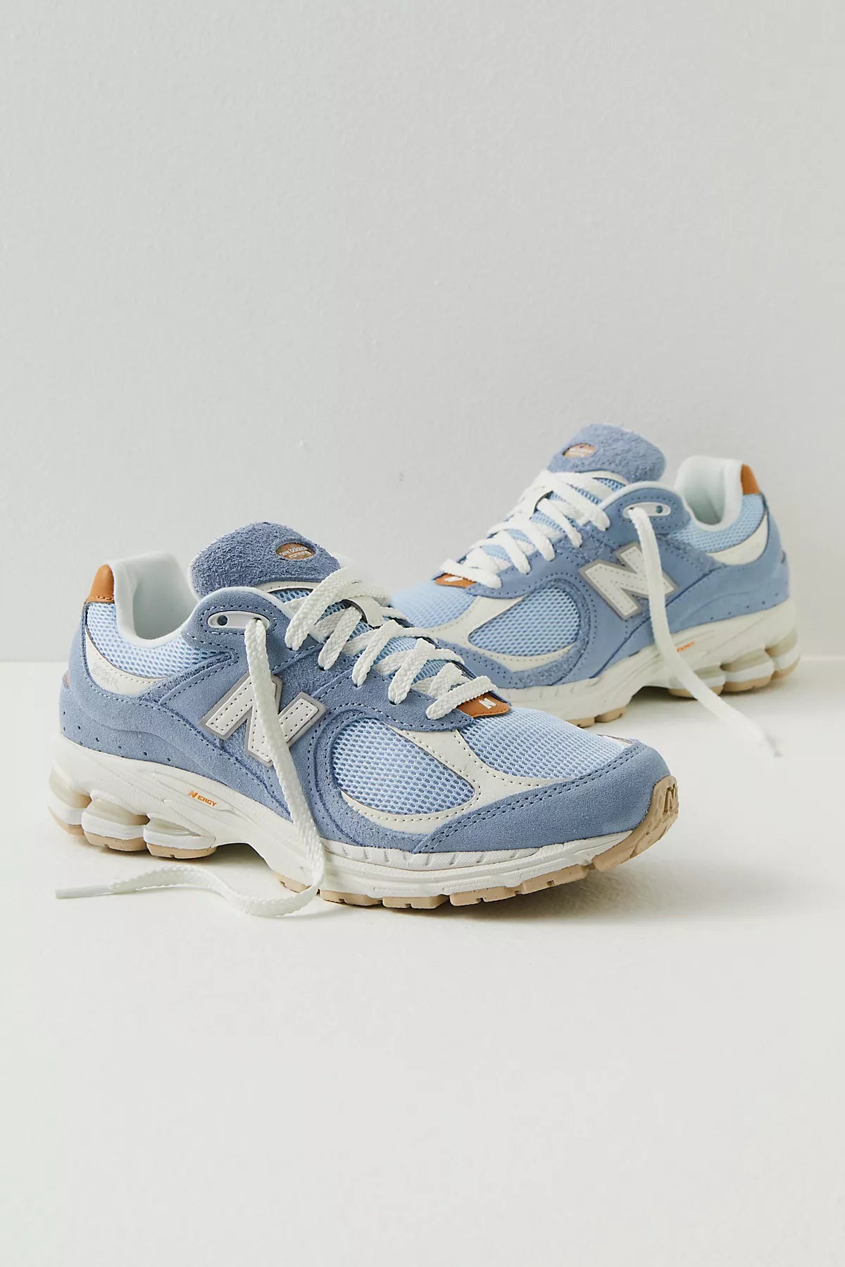 New Balance 2002r Sneakers