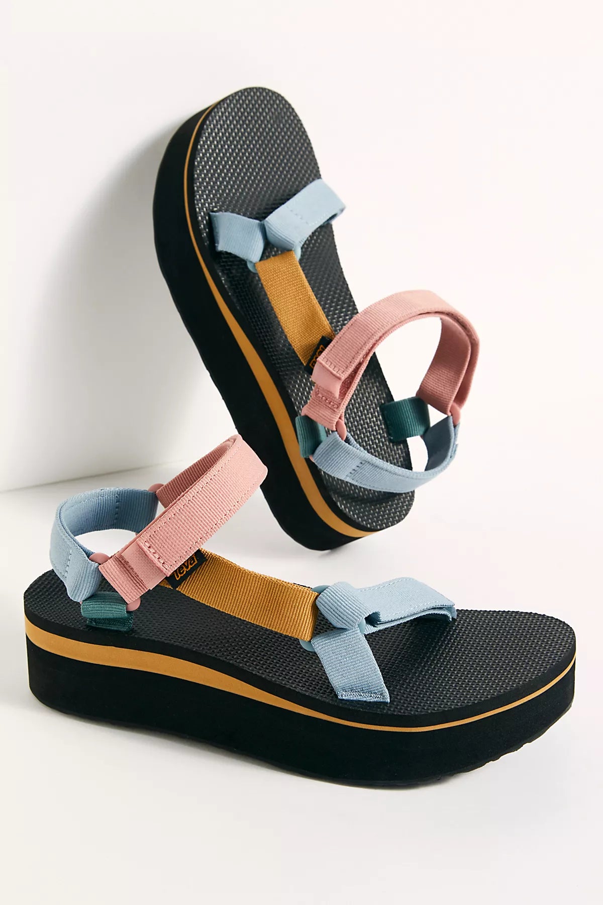 Teva Flatform Universal Sandals