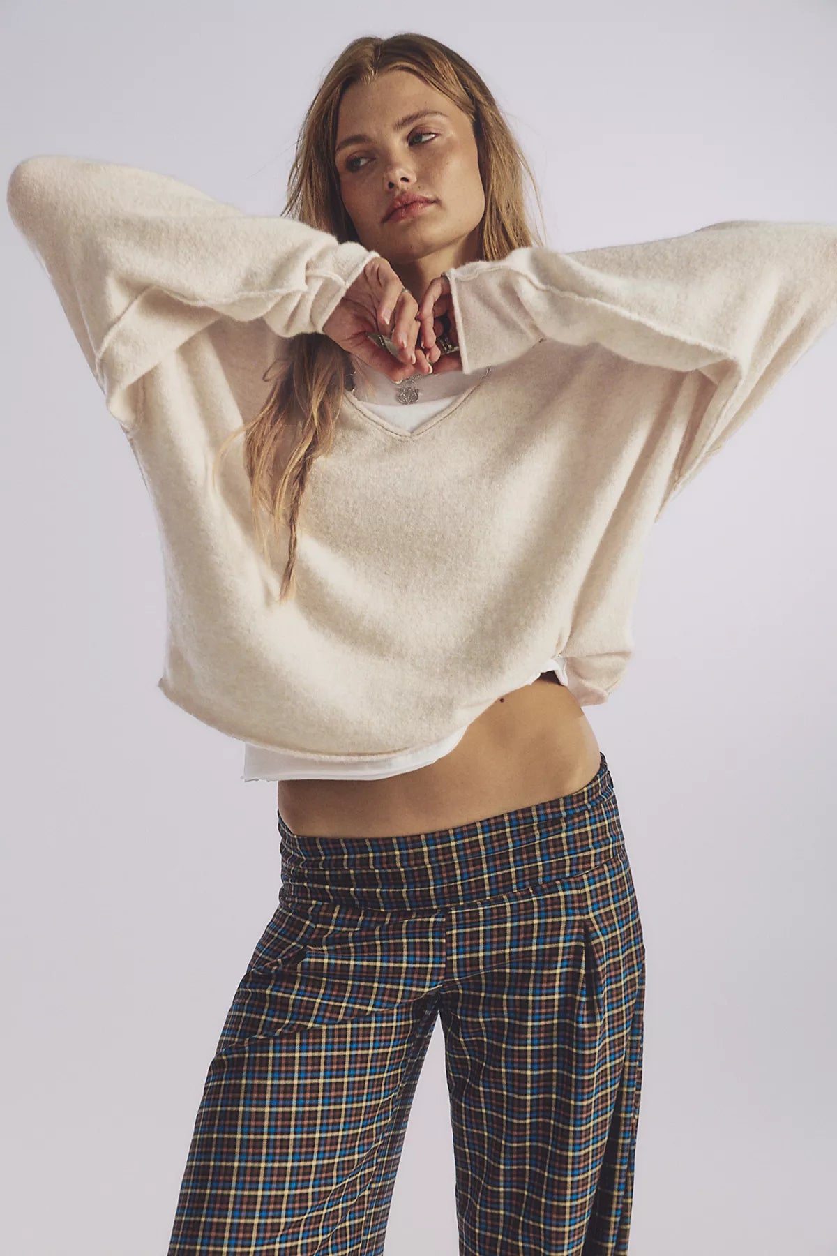 See Me V-Neck Pullover
