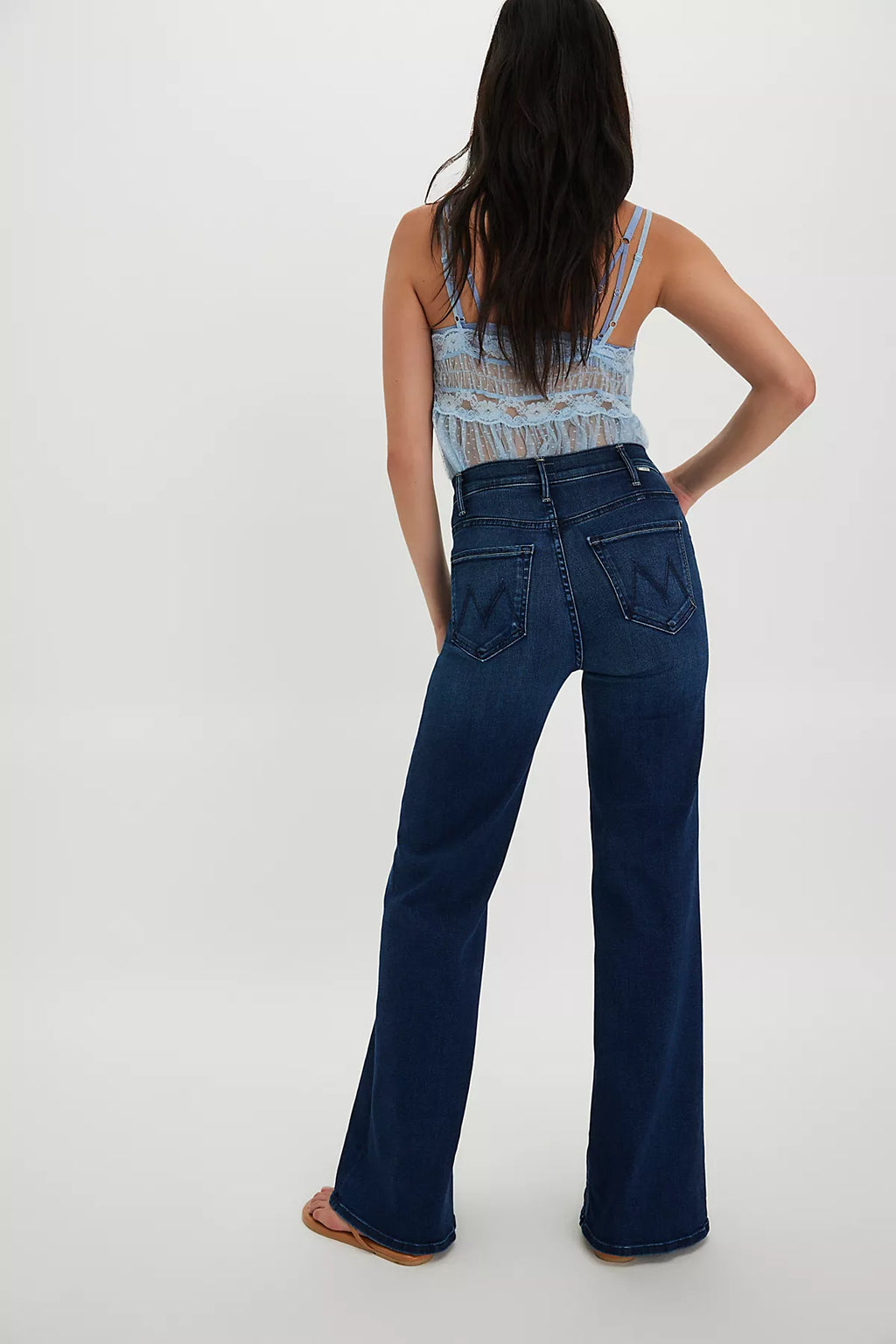 MOTHER The Hustler Roller Sneak Jeans