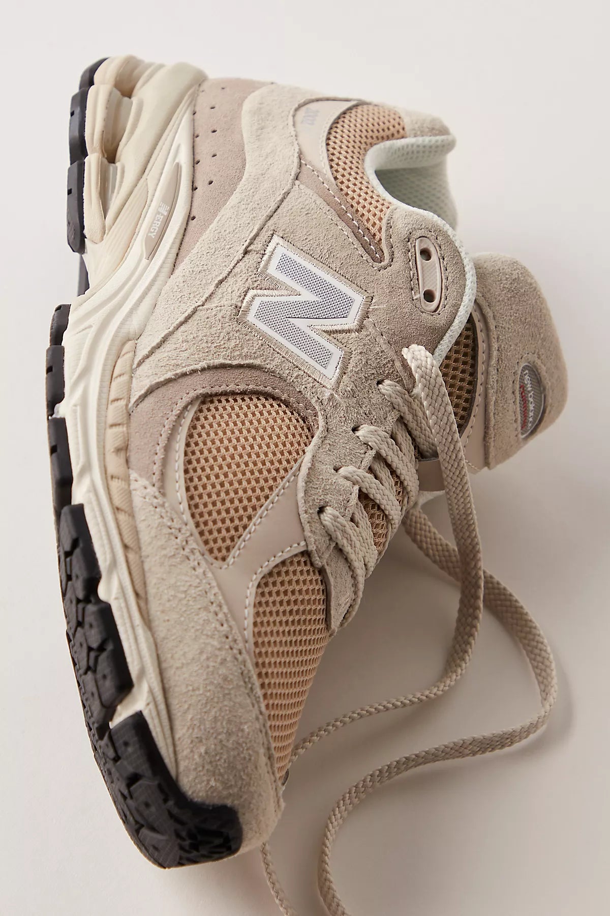 New Balance 2002r Sneakers